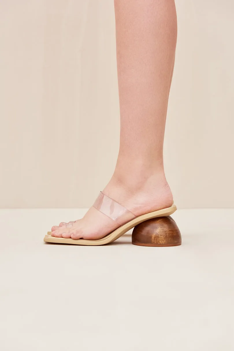 ADORA SANDAL