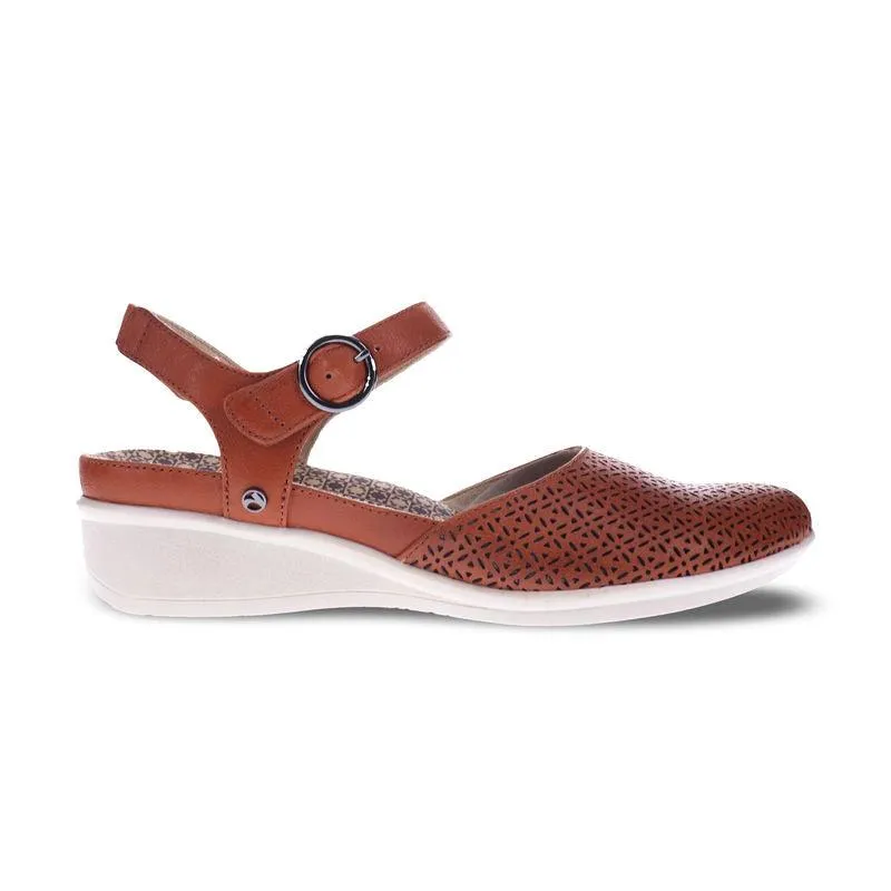 Calabria Closed Toe Sandal - Limited Time Offer