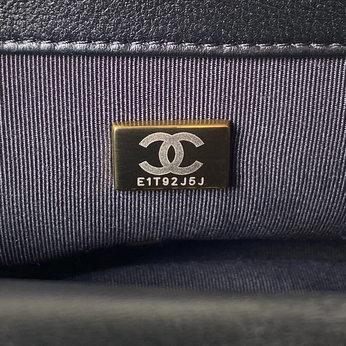 Chanel - Luxury Bag - CHL - 383
