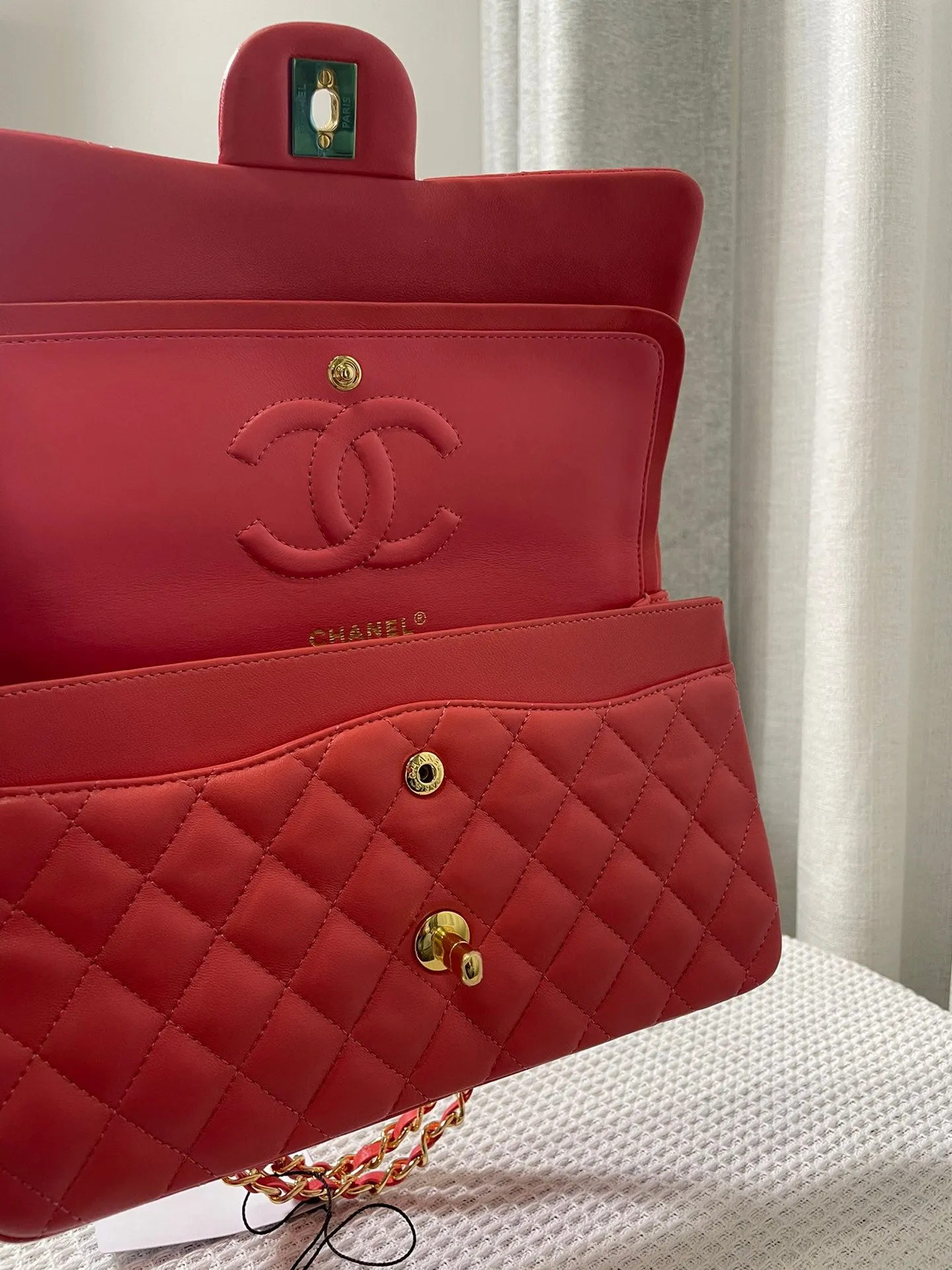 Chanel - Luxury Bag - CHL - 392